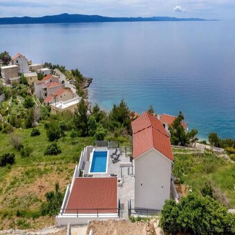 Moderní vila s bazénem na prodej – Makarská | 350 m od moře - 2
