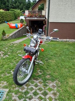 Suzuki VS 600 Intruder - 2