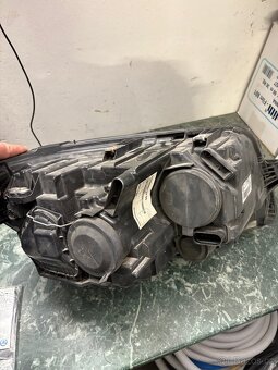 Přední světlo transportér t6 - 2