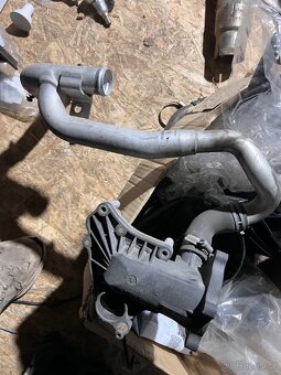 Audi r8 v8 2013 309 kw díly - 2