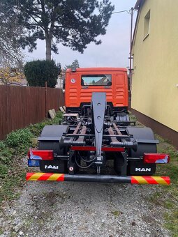 Hákový nosič kontejnerů Man TGL 10.180 - 2