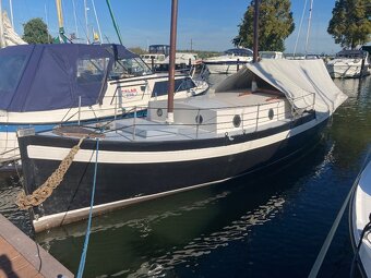 Dřevěná motorová kajutová loď 1954 - 2