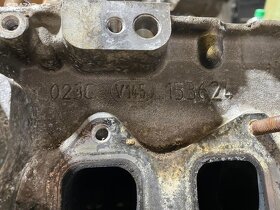 Hlava válců 3.2FSI 184kw AXZ 023C V145 - 2