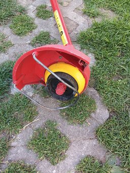 Prodám elektrickou strunovou sekačku - 2