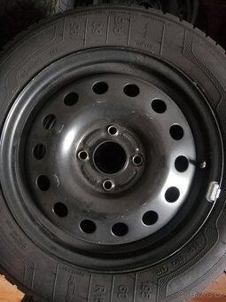 Letní pneu 195/60/15 - 2