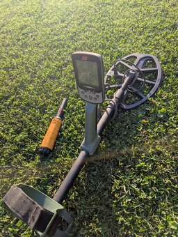 Detektor kovu Minelab X-Terra Pro - 2