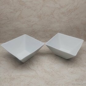 Dvě porcelánové misky - 2