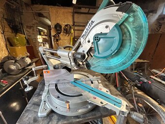Makita LS1219L Pokosová pila s laserem - 2