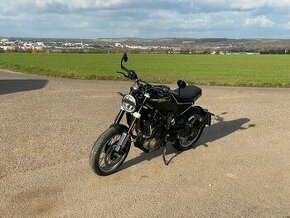 Husqvarna Svartpilen 401 - 2