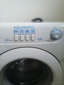 Automatická pračka,malá. - 2