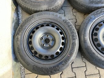 4x plechové disky 5x112 R16, letní pneu 50% - 2