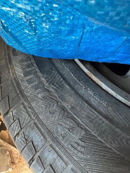 Sada 15“ plechových disků s pneu Barum 195/70/15 na VW T4 - 2
