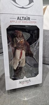 Assassin's Creed Altair Apple of Eden Keeper - 2