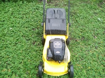 Prodám benzínovou sekačku OLEOMAC G 44PB - 2