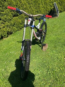 SPECIALIZED DEMO 8 - 2