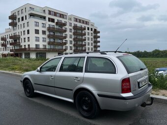 Škoda Octavia - 2