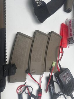 Airsoftová zbraň Specna Arms s kompletním příslušenstvím - 2
