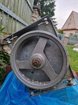 Šnekový dopravník na uhlí +motor - 2