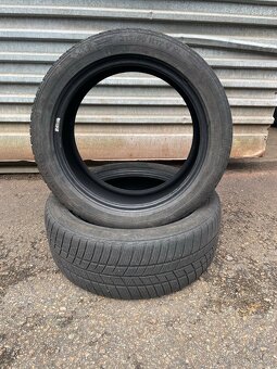 Zimní pneu BARUM POLARIS 5 - 215/50 R17 V XL - 500Kč za sadu - 2