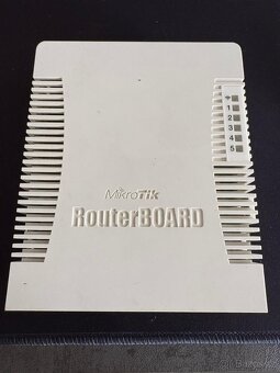 MikroTik RouterBOARD RB751U-2HnD - 2