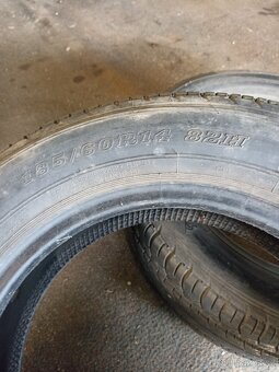Prodám 2x letní pneu 185/60 R14 - 2