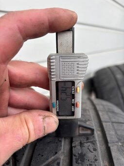 245/45r19 - 2