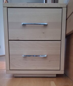 Postel Buk zánovní vč. 2 nočních stolků téhož modelu - 2