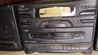 Radiomagnetofon JVC - 2