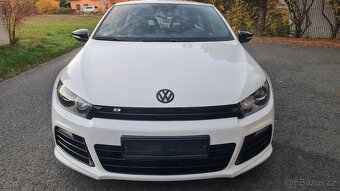 VOLKSWAGEN SCIROCCO R - 2,0TSi 195kW - Manuál. - 2