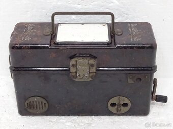 Tesla TP25 - Vojenský bakelitový telefon s induktorem - ČSSR - 2