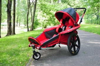 Sportovní outdoorový kočárek a přívěs za kolo - 2