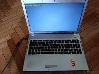 Samsung Q530 – 15,6" displej v • Intel Core i3 m370 - 2