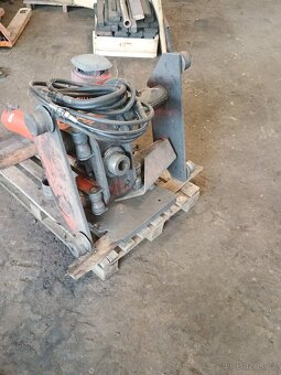 Jámový zvedák - 2