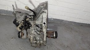 Převodovka Dačia Logan Sandero JR5086 320109299R - 2