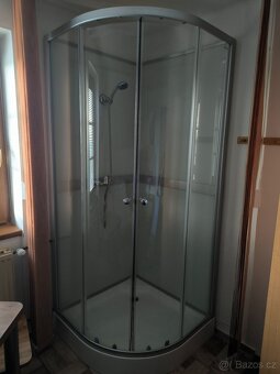 Sprchové kouty zánovní 80x80 a 90x90cm - 2