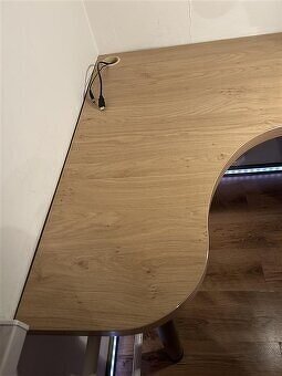 Rohový pracovní PC stůl - 2