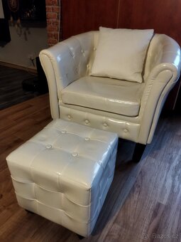 Křeslo s taburetkou - 2