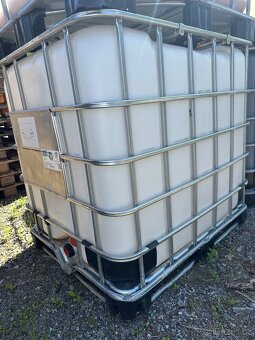 Nádrž na vodu 1000l - 2