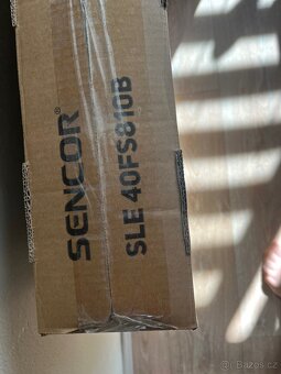 Nova TV sencor SLE 40FS810B - 2