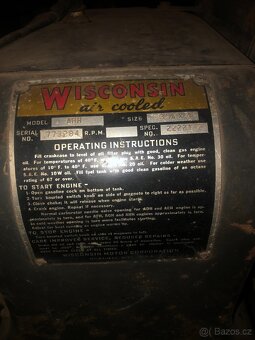 Historicky motor Wisconsin - 2