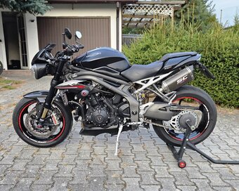 Triumph Speed Triple 1050 RS - 2
