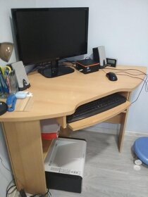 Počítačový stůl - 2