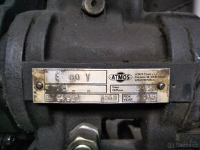 Prodám šroubový kompresor Atmos E80 Vario - nefunkční - 2