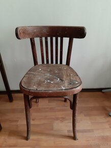 2 staré dřevěné židle Thonet - cena za obě - 2