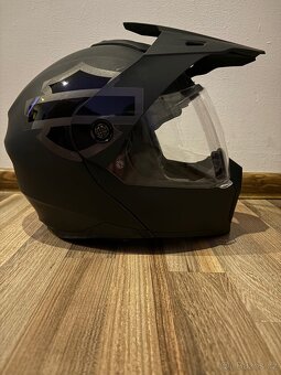 Přilba - 2