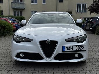 Alfa Romeo Giulia 2.2 JTDM 132kW Super Kůže Navi Automat - 2