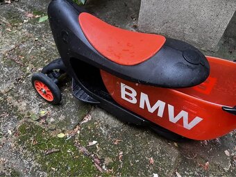 Dětská koloběžka / odrážedlo BMW - 2v1, TOP stav - 2