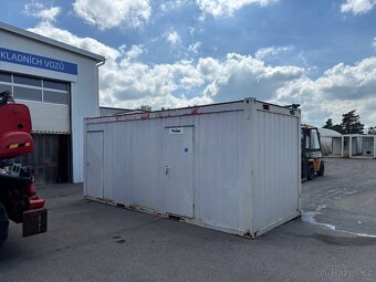 Sklad + kancelář / 6m délky / 3x okno / oddělené vstupy - 2