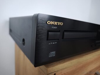 CD přehrávač Onkyo DX-7211 - 2