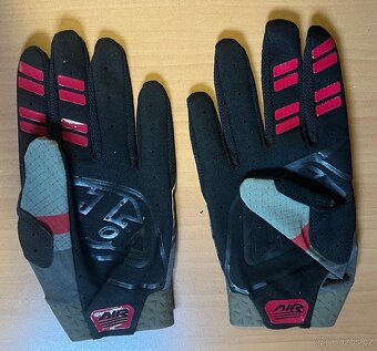 Nové rukavice Troy Lee Designs Air, vel. M - 2